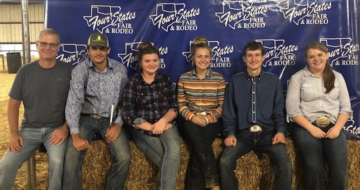 MENA STUDENTS AT FOUR STATES FAIR !
